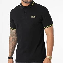Grosses soldes ✨ Polo Manches Courtes Essential MML0975 Noir de Barbour International 👏