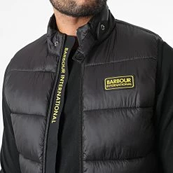 Meilleure affaire 🌟 Doudoune Sans Manches Essential MGI0151 Noir de Barbour International 👏 -Skr Soldes barbour international 333305 MGI0151 BK11 20220819T142135 06