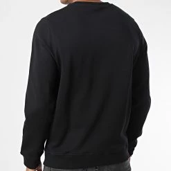 Bon marché 🛒 Sweat Crewneck Urban MOL0454 Noir de Barbour International 🎁 -Skr Soldes barbour 343160 MOL0454 BLACK 20221027T151918 04