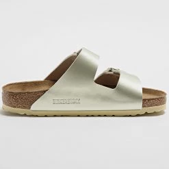 Bon marché 🎁 Sandales Femme Arizona Electric Metallic Gold de Birkenstock 🔔 -Skr Soldes birkenstock 314072 1014840 ELECTRIC METALLIC GOLD 20220412T160624 03