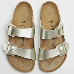 Bon marché 🎁 Sandales Femme Arizona Electric Metallic Gold de Birkenstock 🔔 -Skr Soldes birkenstock 314072 1014840 ELECTRIC METALLIC GOLD 20220412T160626 04
