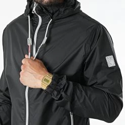 Tout neuf ✔️ Coupe-Vent Capuche Wind Noir de Compagnie de Californie ✨