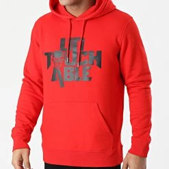 Meilleure affaire ⭐ Sweat Capuche Logo Rouge Noir de Untouchable 🔔